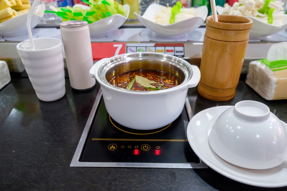 Single-serve Suki hotpot bowl